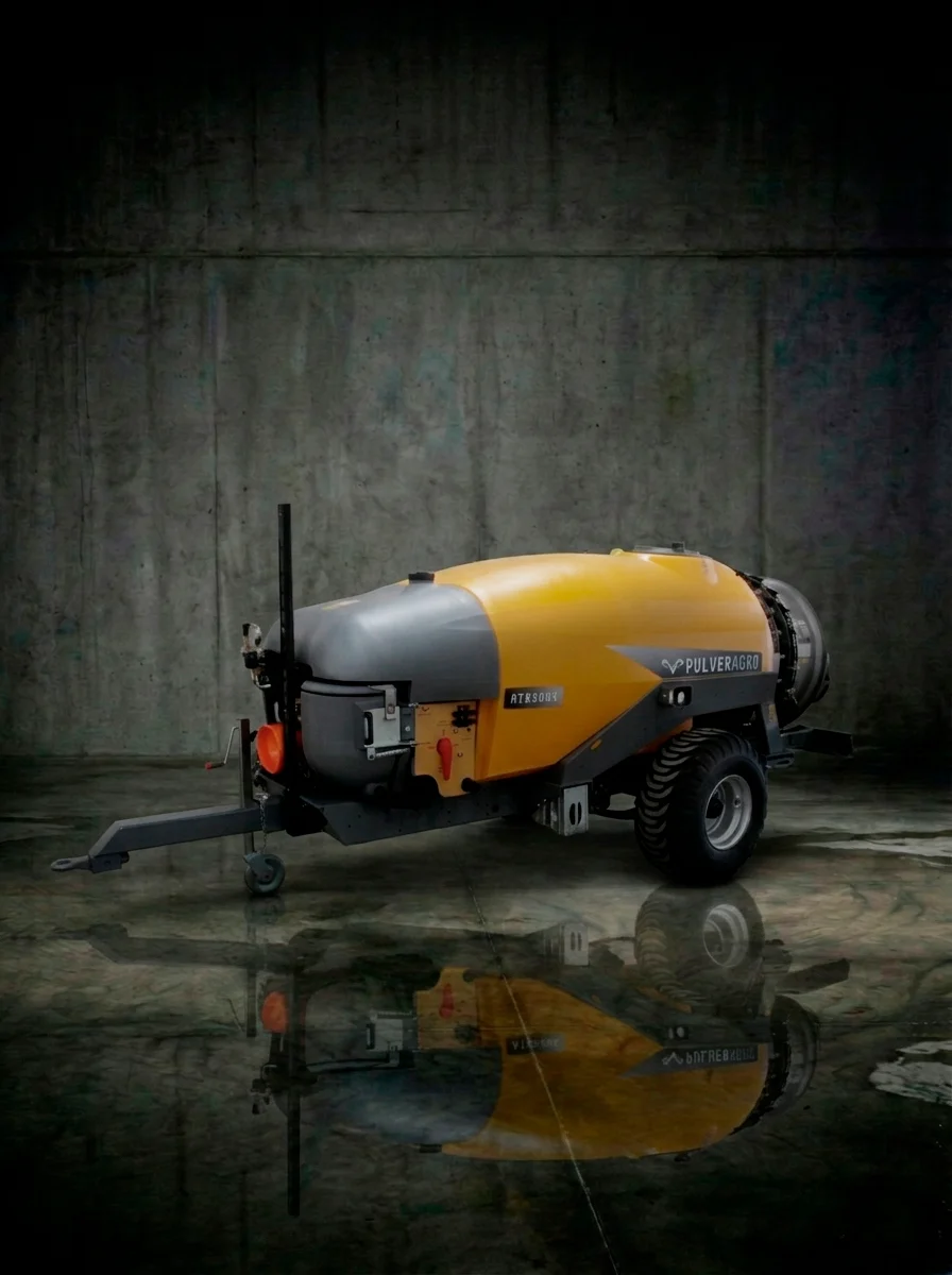 Atomizador arrastrado ATR300X de 3.000 litros con turbina KWS